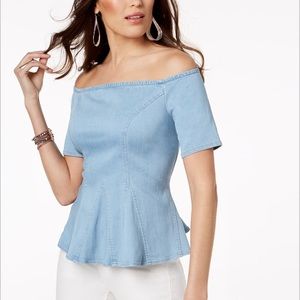{THALIA SODI} Light denim strapless cold shoulder